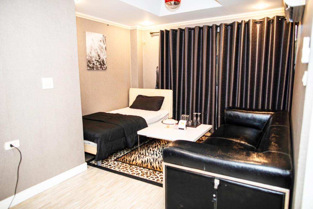 Merry Inn Suites Pattaya Extérieur photo